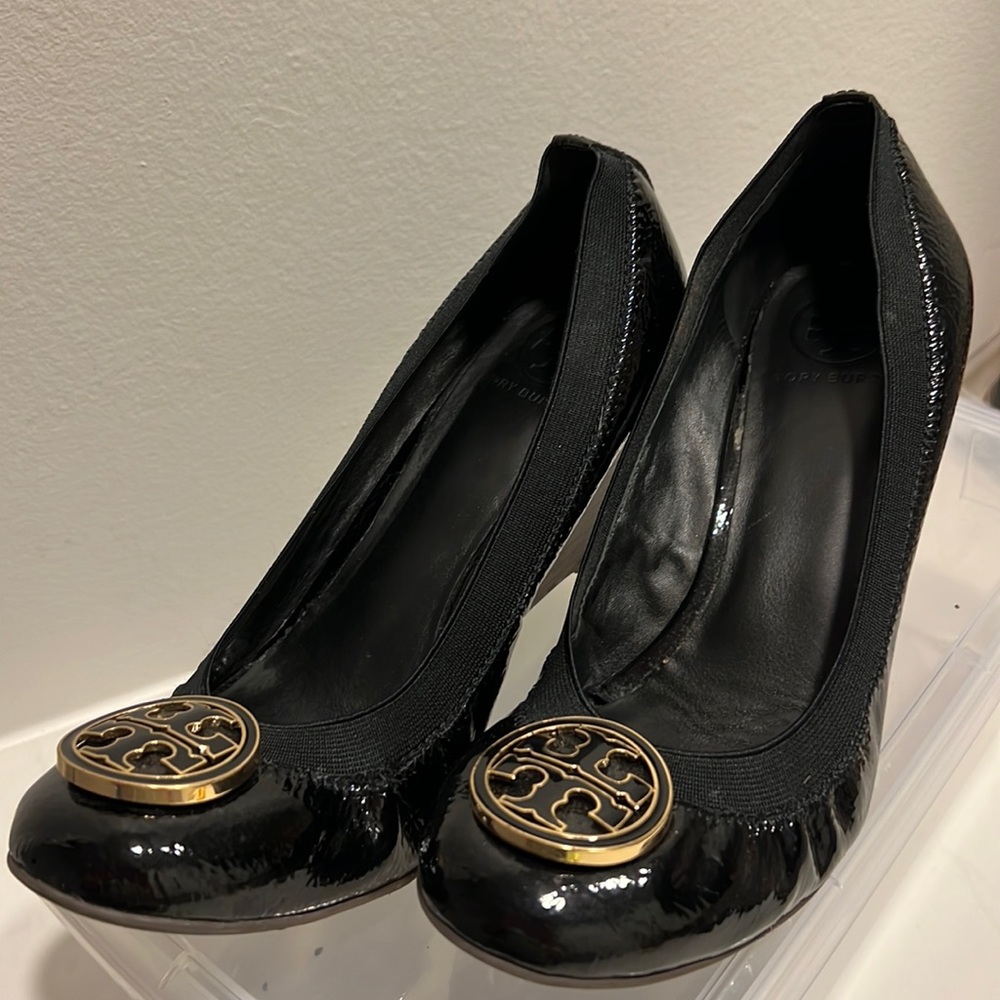 Tory Burch Patent leather wedge